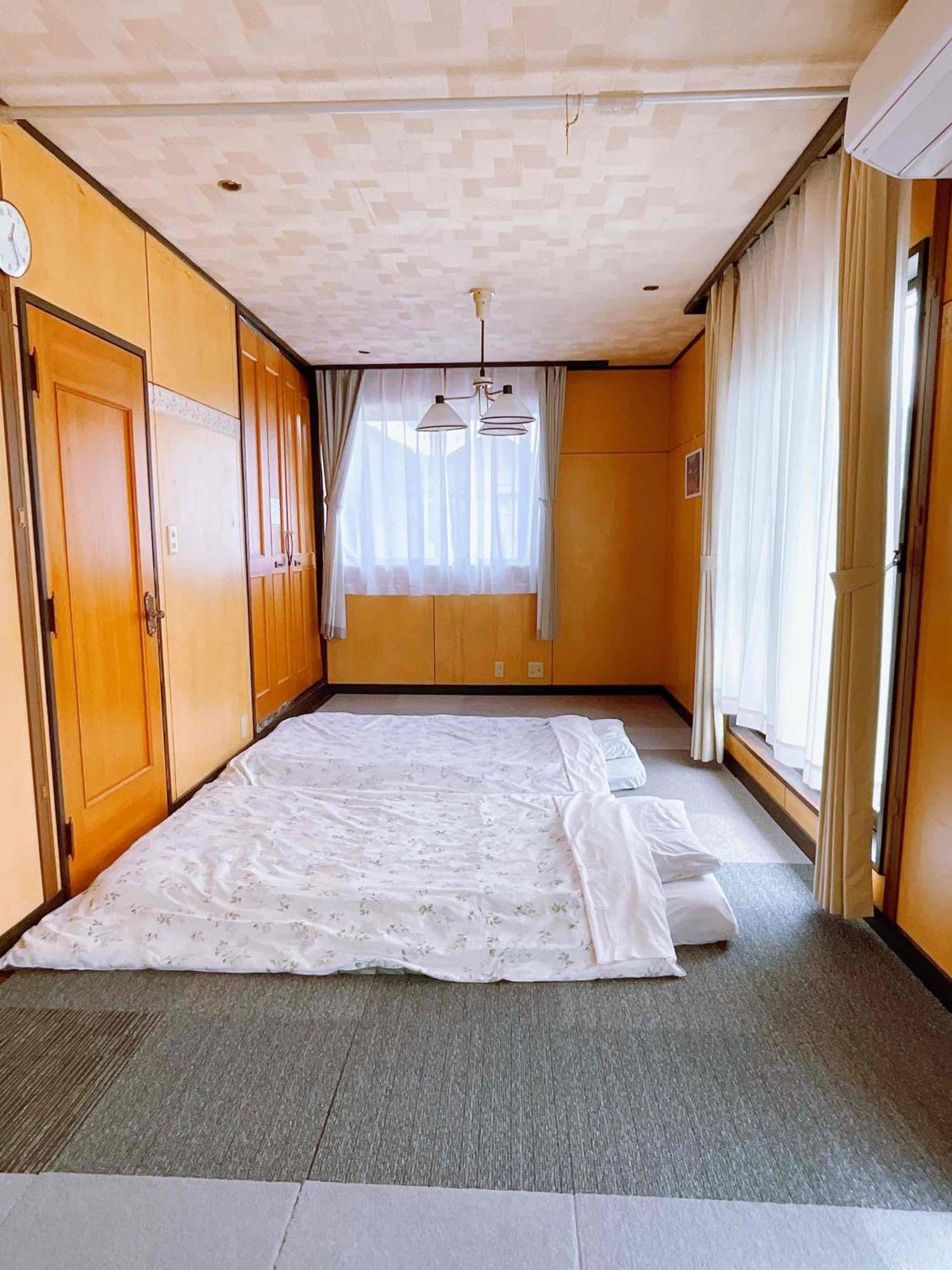 T&T Fujiyama Guest House Fujiyoshida Exterior photo